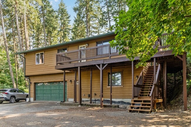 property at 1407 W Spring Ln