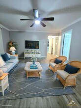 14 Stone Blvd in Massapequa, NY - Building Photo - Building Photo