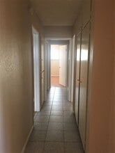 613 S Shelton St, Unit A in Burbank, CA - Building Photo - Building Photo