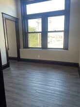 223 N Main St in Mitchell, SD - Building Photo - Building Photo