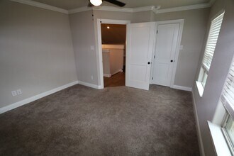 150 Harbour Town Cir in Montgomery, TX - Building Photo - Building Photo