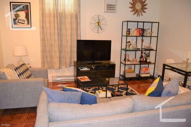 76 Babcock St in Brookline, MA - Building Photo - Building Photo