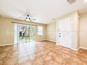 5452 Burnt Acorn Way in Oviedo, FL - Building Photo - Building Photo