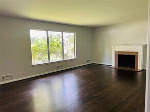 3501 Northwest Pkwy in Dallas, TX - Building Photo - Building Photo