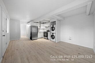 7318 35th Ave NE in Seattle, WA - Building Photo - Building Photo