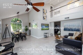 6522 E Paradise Ln in Scottsdale, AZ - Building Photo - Building Photo