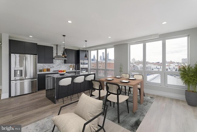 526 Brown St in Philadelphia, PA - Building Photo - Building Photo