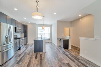 11247 Colony Cir in Broomfield, CO - Foto de edificio - Building Photo