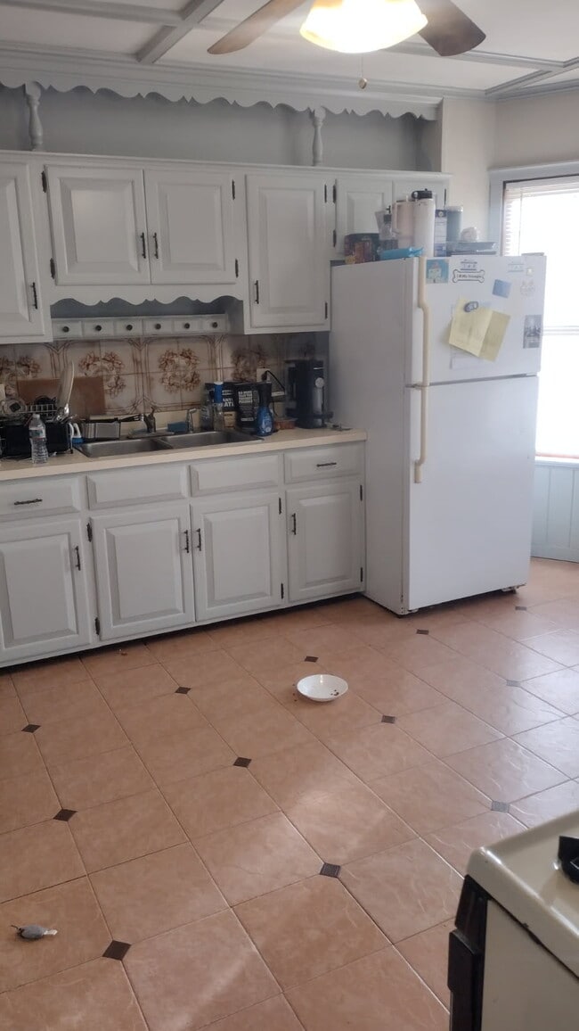 125 Maplewood Ave, Unit 2