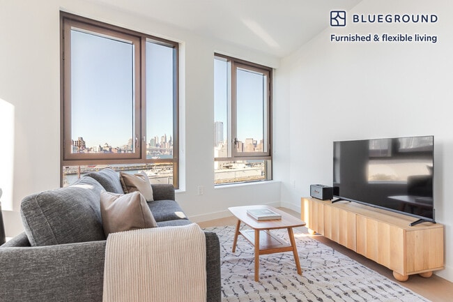 478 Kent Ave in Brooklyn, NY - Foto de edificio - Building Photo