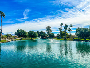 40498 Bay Hill Way in Palm Desert, CA - Foto de edificio - Building Photo