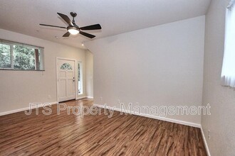4222 Crestline Ave in Fair Oaks, CA - Building Photo - Building Photo