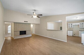 313 Thistle Dr in Garland, TX - Building Photo - Building Photo