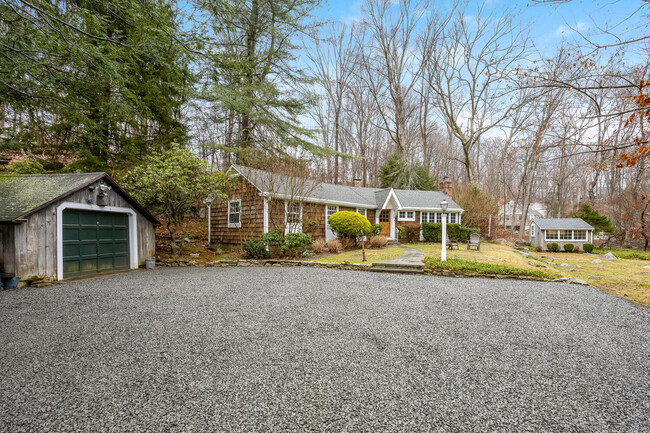 property at 158 Wolfpit Rd