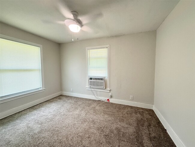 property at 117 Oak Dr