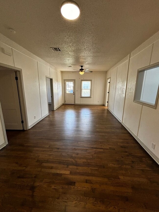 1100 W Wade St in El Reno, OK - Building Photo - Building Photo