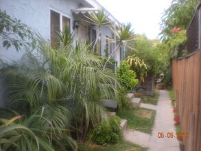 2131 22nd St, Unit A in Santa Monica, CA - Foto de edificio - Building Photo