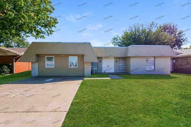 property at 11320 Bel Air Pl