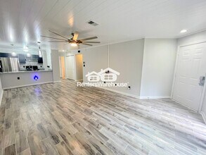 3811 Falling River Reach in Portsmouth, VA - Building Photo - Building Photo