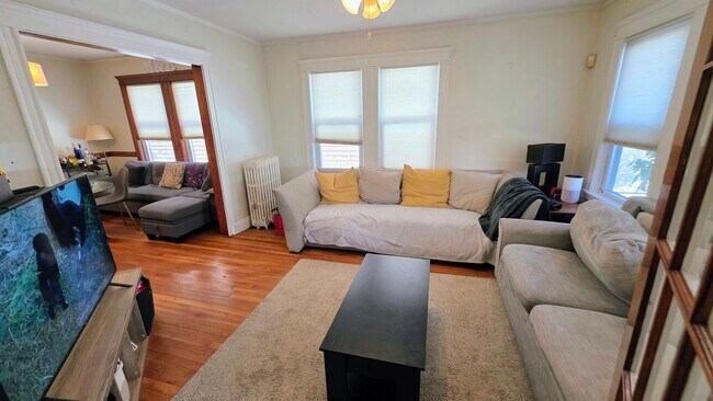 23 Priesing St, Unit #1 in Boston, MA - Building Photo - Building Photo