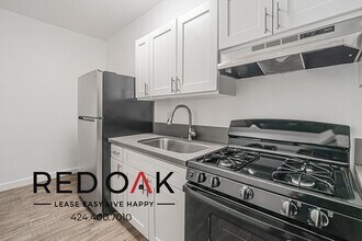 330 N Bixel St in Los Angeles, CA - Building Photo - Building Photo