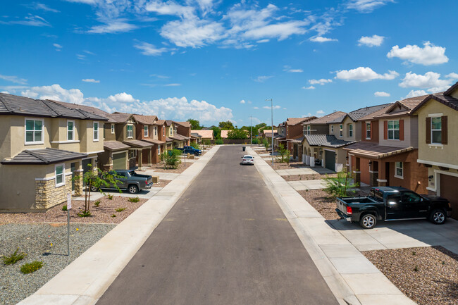 Enclave at Madera Parc in Gilbert, AZ - Building Photo - Building Photo