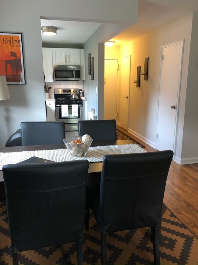 property at 320 S Broadway