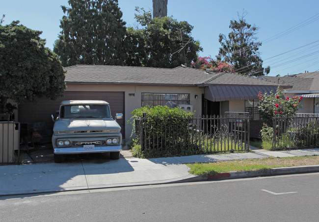 6052 Fishburn Ave in Huntington Park, CA - Building Photo - Building Photo