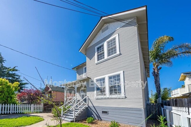 1251 Fourth St in Monterey, CA - Building Photo - Building Photo