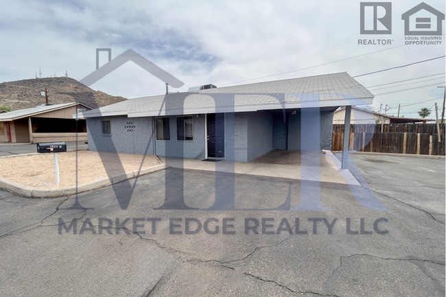 property at 1520 W Sahuaro Dr