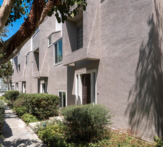 501 Herondo St in Hermosa Beach, CA - Building Photo - Building Photo