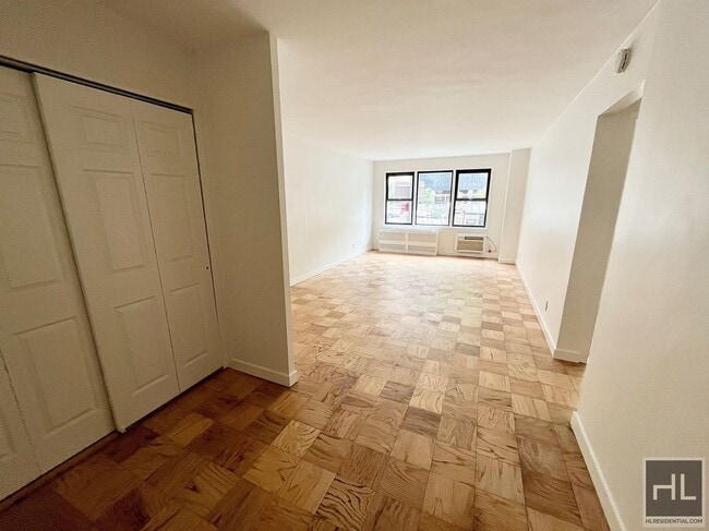 EAST 36 STREET in New York, NY - Building Photo - Building Photo