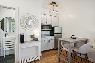 33 Cannon St in Charleston, SC - Foto de edificio - Building Photo