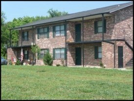 101 Foxwood And Raintree Ln in Kingston, TN - Building Photo