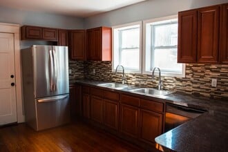 1551 Ella T Grasso Blvd in New Haven, CT - Building Photo - Building Photo