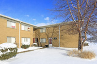 Imperial Gardens Apartments in New Baltimore, MI - Building Photo - Building Photo