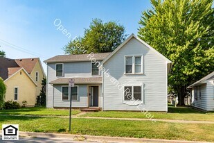 604 E 9th St in Auburn, IN - Building Photo