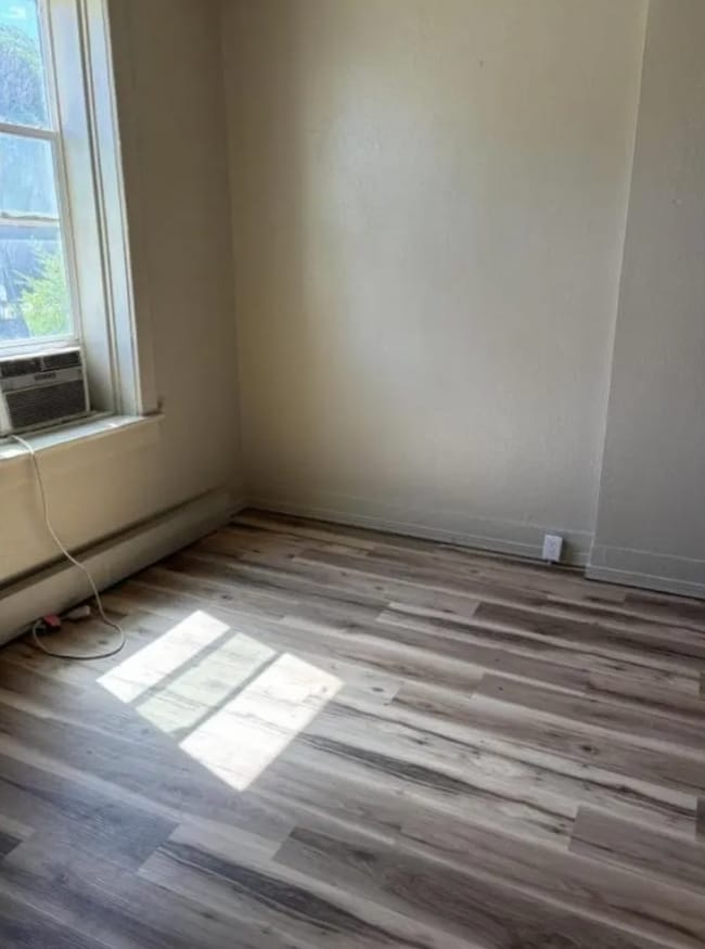 property at 1427-1431 E Evans Ave