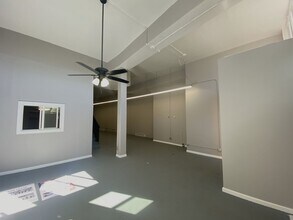 2044-2046 International Blvd in Oakland, CA - Building Photo - Building Photo