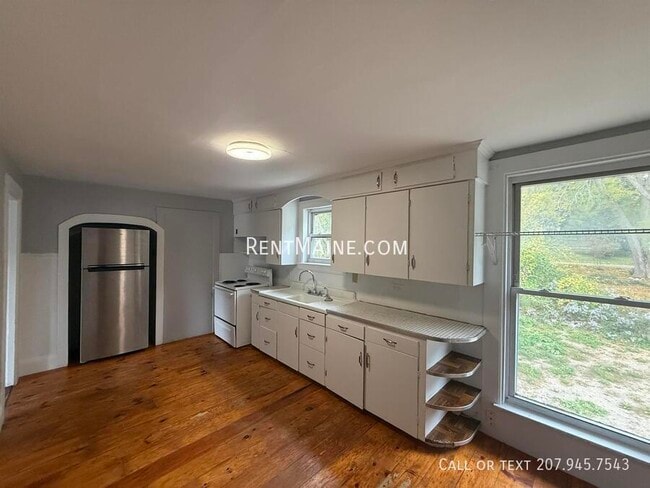 91 Castine Rd
