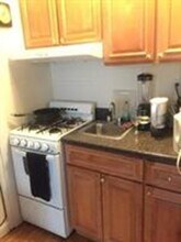 42 Dean Rd in Brookline, MA - Building Photo - Building Photo