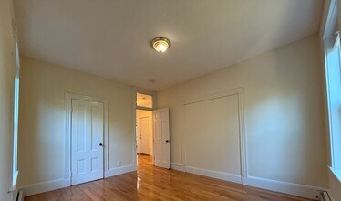 34 Calumet St, Unit 3B in Boston, MA - Building Photo - Building Photo