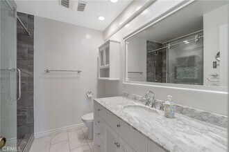 3231 Cheviot Vista Pl, Unit 307 in Los Angeles, CA - Building Photo - Building Photo