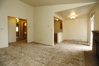 WindRidge Apartments in Lakewood, WA - Building Photo - Building Photo