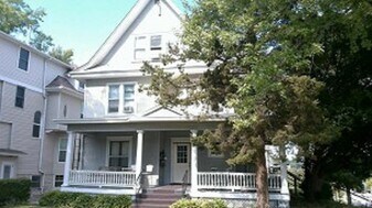 605 S Clinton St, Unit 2