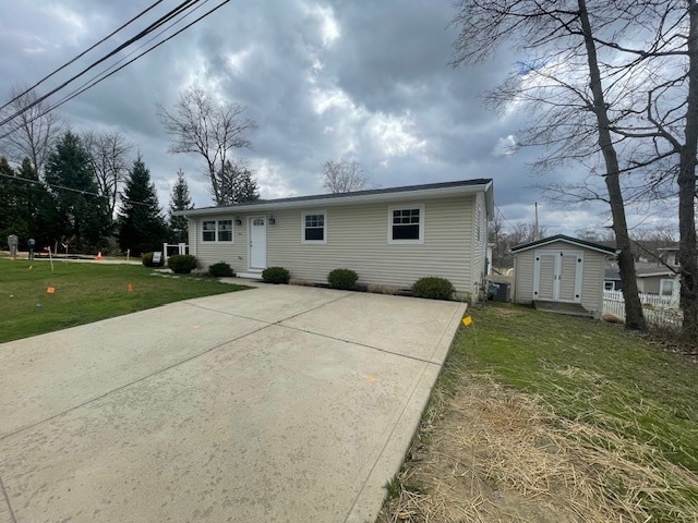 203 Rockridge Rd in Chippewa Lake, OH - Foto de edificio - Building Photo