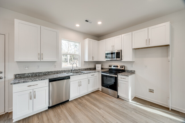 118 Fulton Dr in Kings Mountain, NC - Building Photo - Building Photo