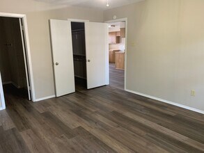 205 Lee Ln in Lorena, TX - Building Photo - Building Photo