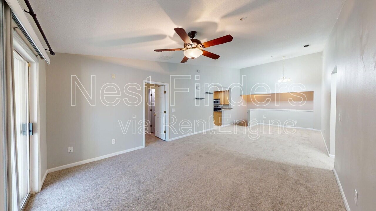 7063 Deer Lodge Cir in Jacksonville, FL - Building Photo