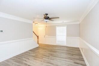 2018 Lanshire Ct in Charlotte, NC - Building Photo - Building Photo